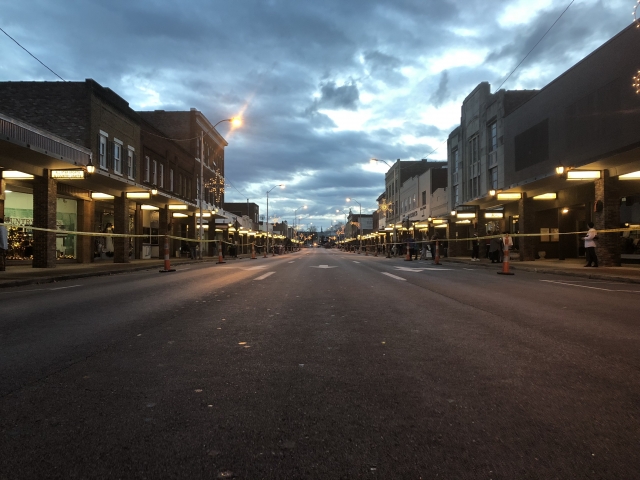 Before  Christmas Parade - Downtown Elizabethton, TN Empty Street